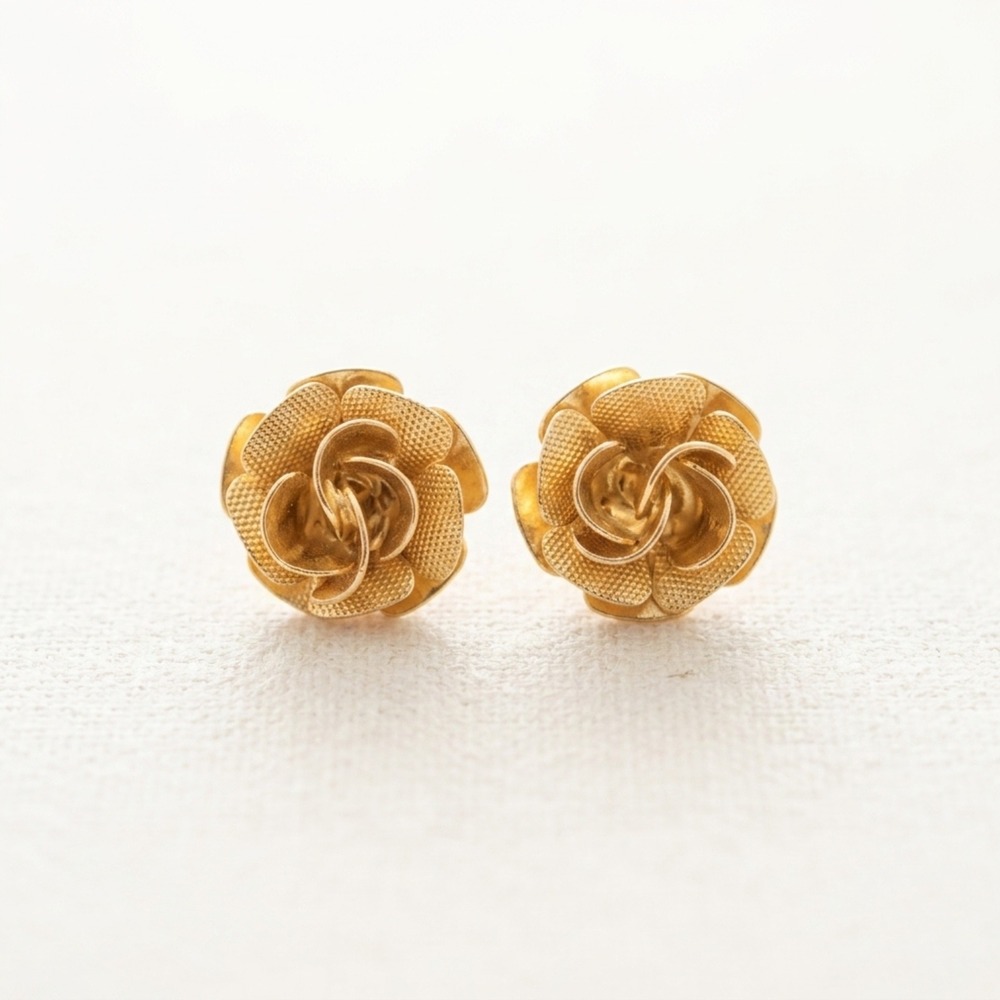 Vintage Gold Tone Rose Stud‎ Earrings Textured Floral Petal Jewelry